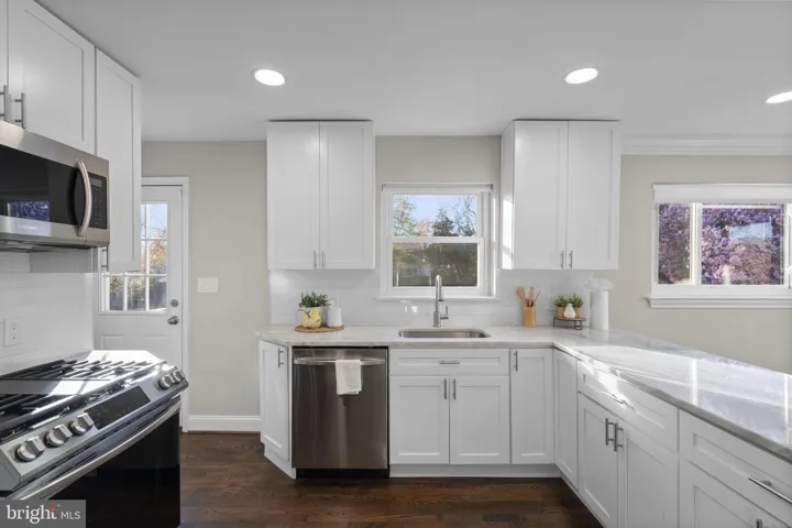 3404 Haven Place, Falls Church, VA 22041