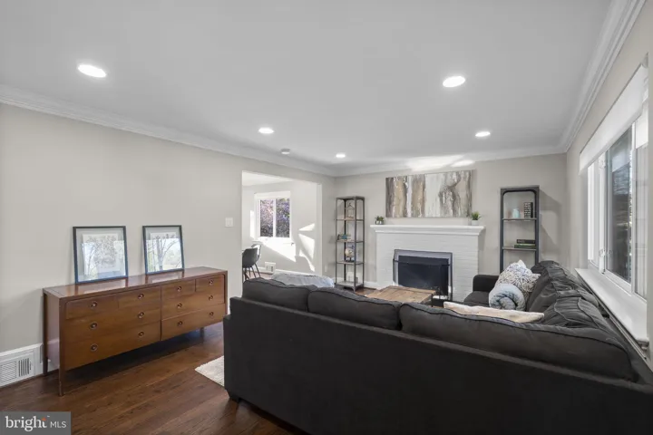 3404 Haven Place, Falls Church, VA 22041