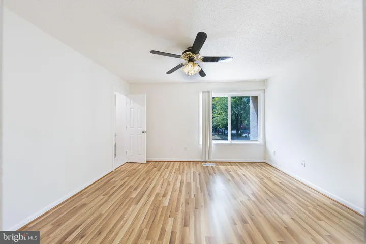 2232 Southgate Square, Reston, VA 20191