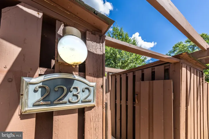 2232 Southgate Square, Reston, VA 20191
