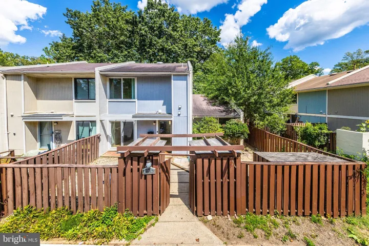 2232 Southgate Square, Reston, VA 20191