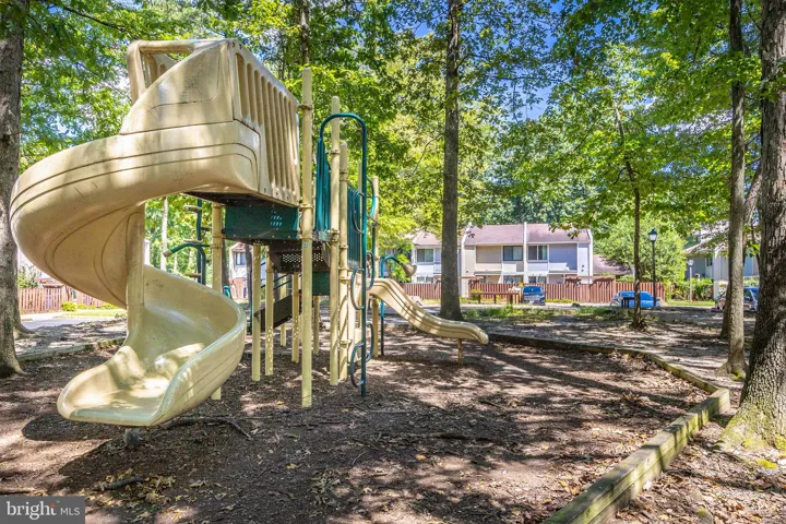 2232 Southgate Square, Reston, VA 20191