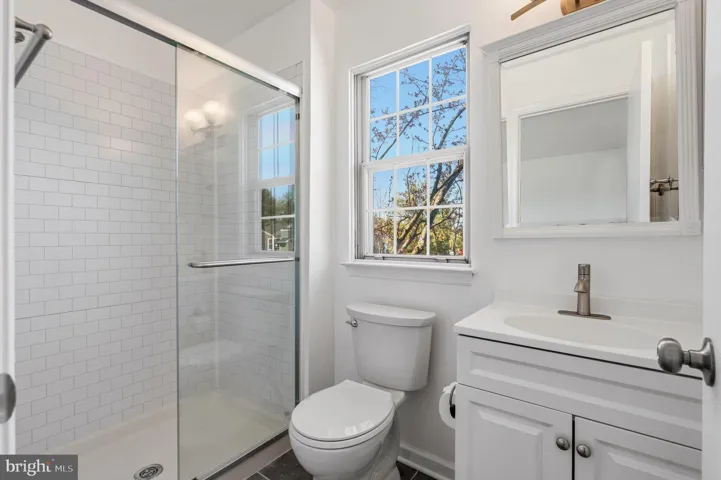 8643 Beekman Place, Alexandria, VA 22309
