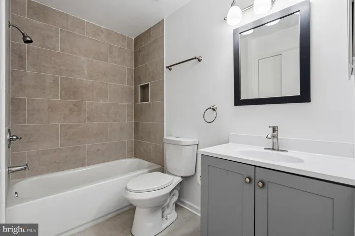 8643 Beekman Place, Alexandria, VA 22309
