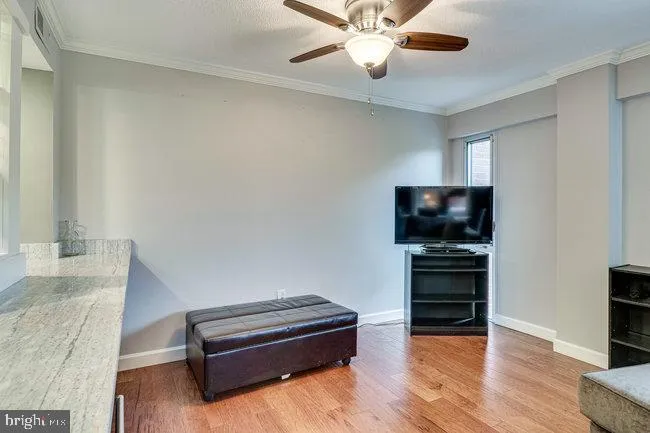 1300 Army Navy Drive, Arlington, VA 22202