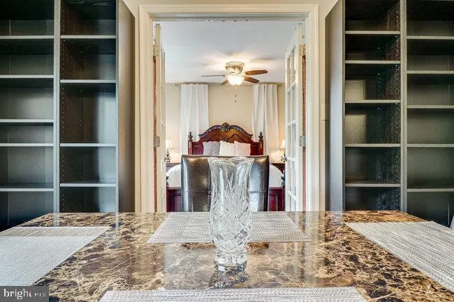 1300 Army Navy Drive, Arlington, VA 22202