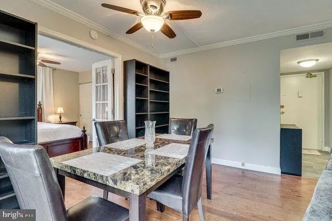 1300 Army Navy Drive, Arlington, VA 22202