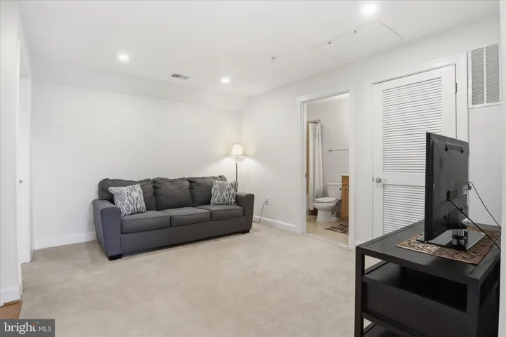 6816 Rigby Lane, Mclean, VA 22101