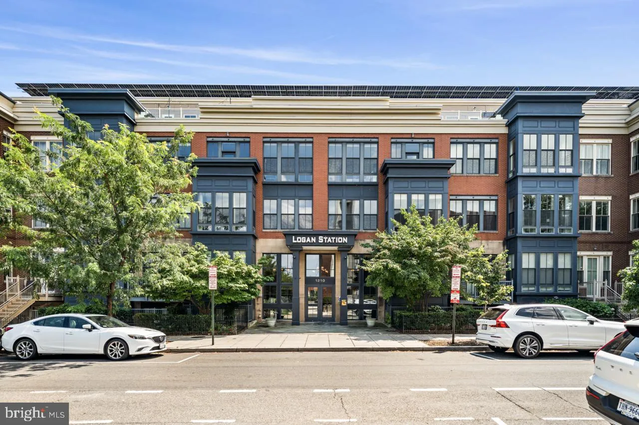1210 R STREET, Washington, DC 20009
