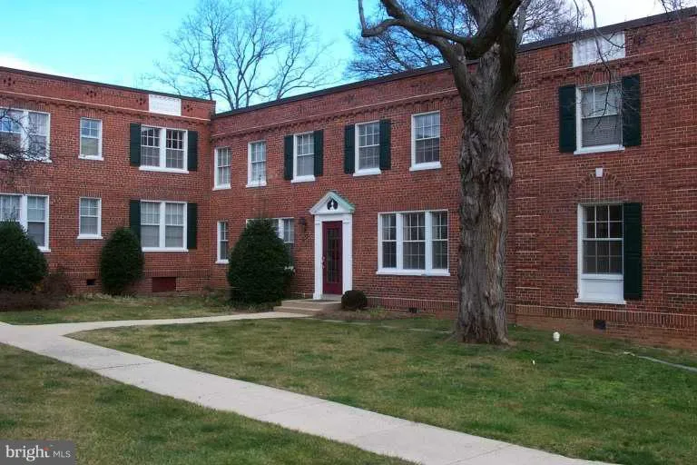 1805 KEY BOULEVARD, Arlington, VA 22201