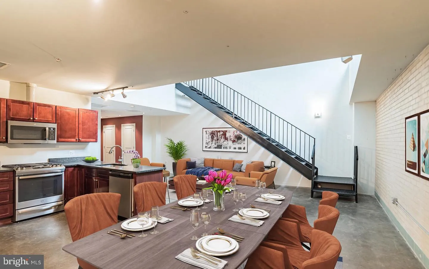 701 LAMONT STREET, Washington, DC 20010
