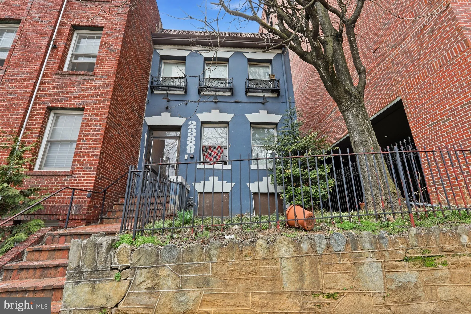 2388 CHAMPLAIN STREET, Washington, DC 20009