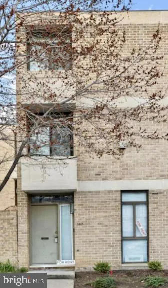 387 N ST, Washington, DC 20024