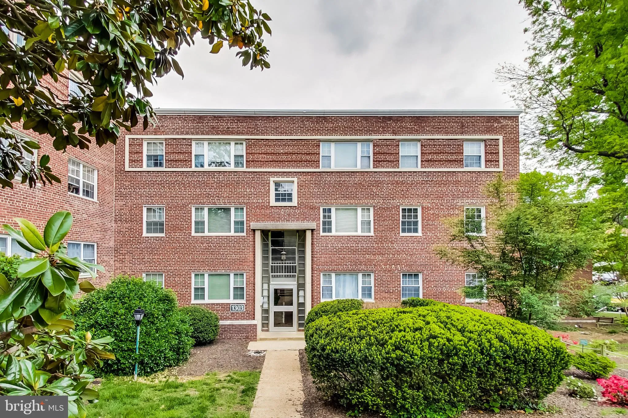 1303 ODE STREET, Arlington, VA 22209
