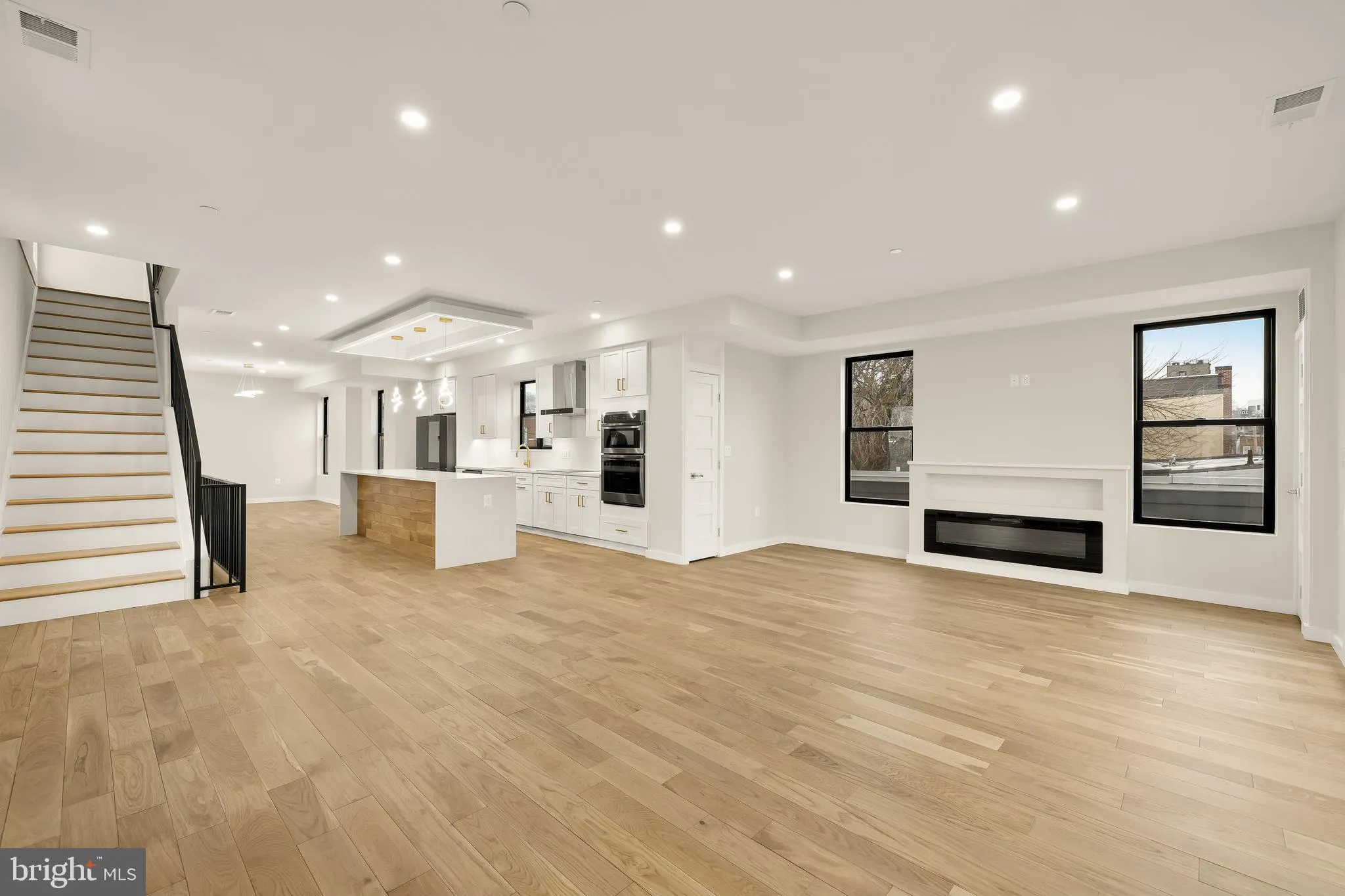 1516 LEVIS STREET, Washington, DC 20002