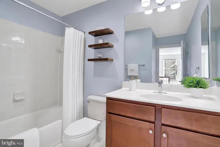 6267 Summit Point Court, Alexandria, VA 22310