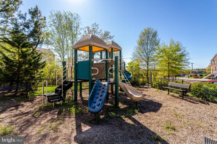 6267 Summit Point Court, Alexandria, VA 22310