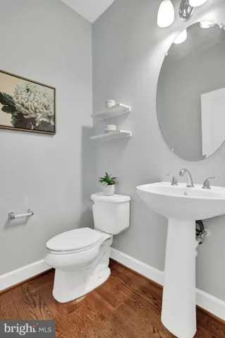 6267 Summit Point Court, Alexandria, VA 22310