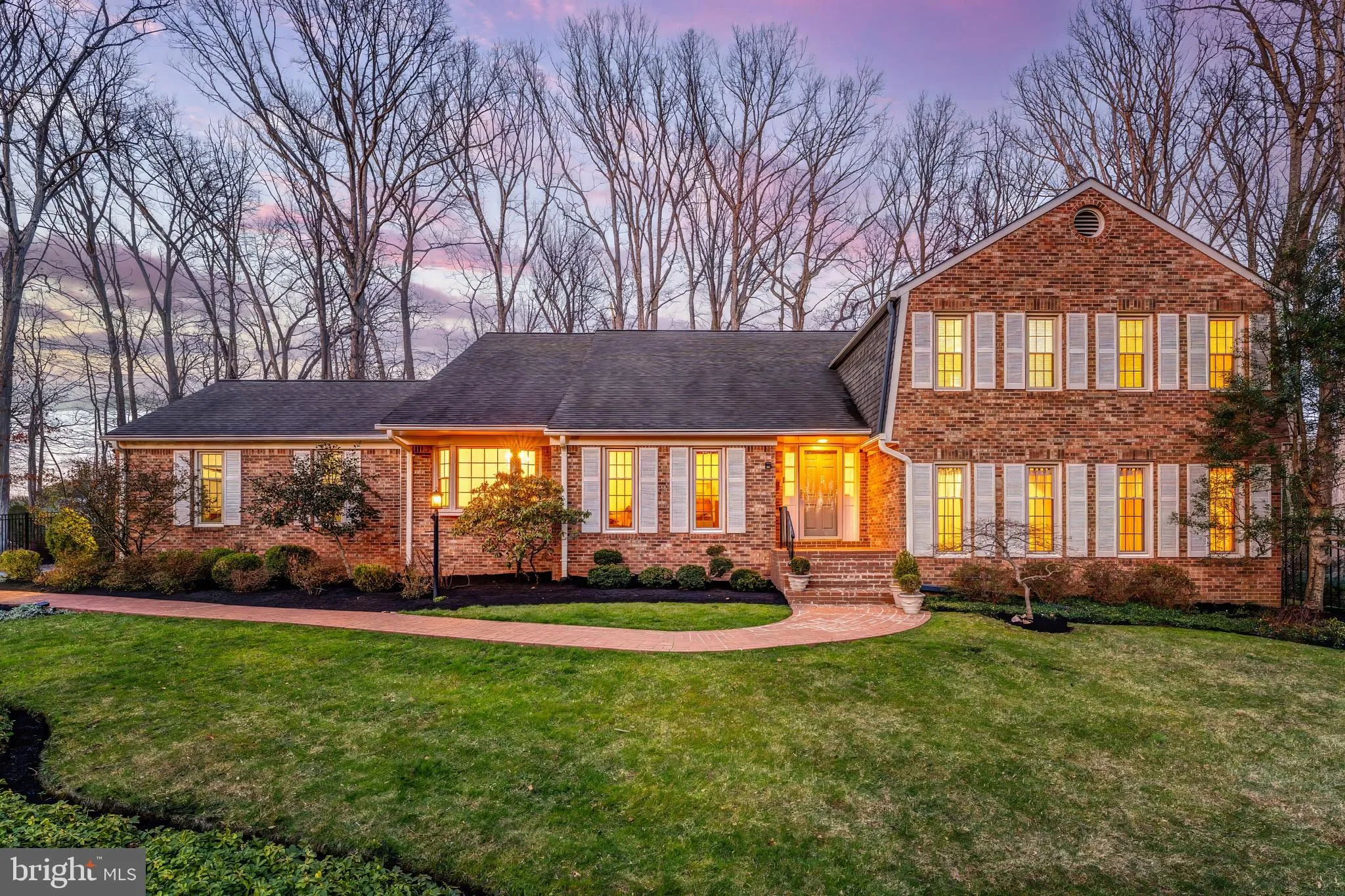 1807 ABBEY GLEN, Vienna, VA 22182
