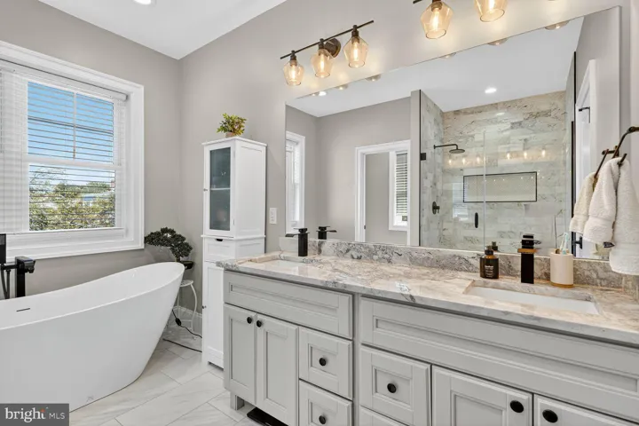 2808 W George Mason Road, Falls Church, VA 22042
