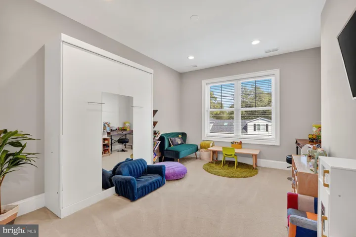 2808 W George Mason Road, Falls Church, VA 22042