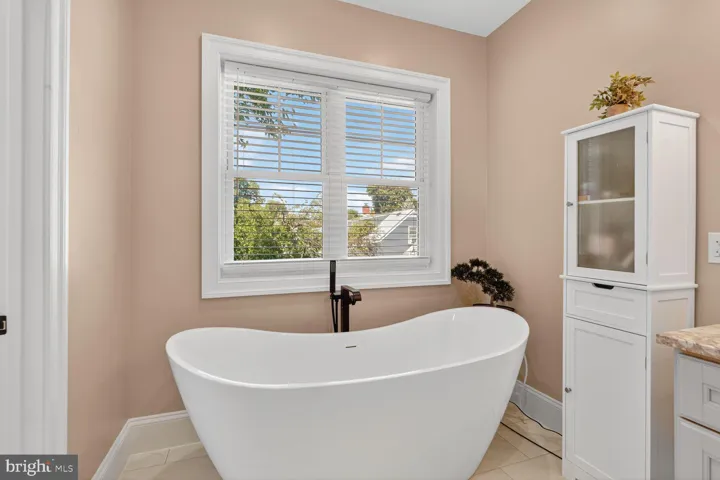 2808 W George Mason Road, Falls Church, VA 22042