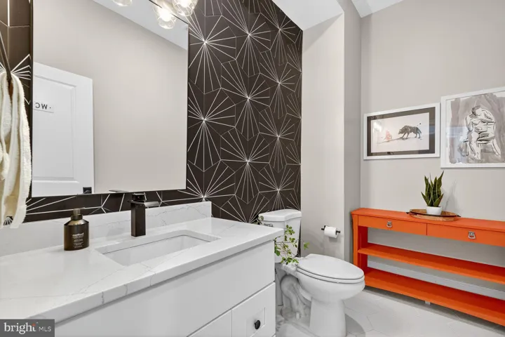 2808 W George Mason Road, Falls Church, VA 22042