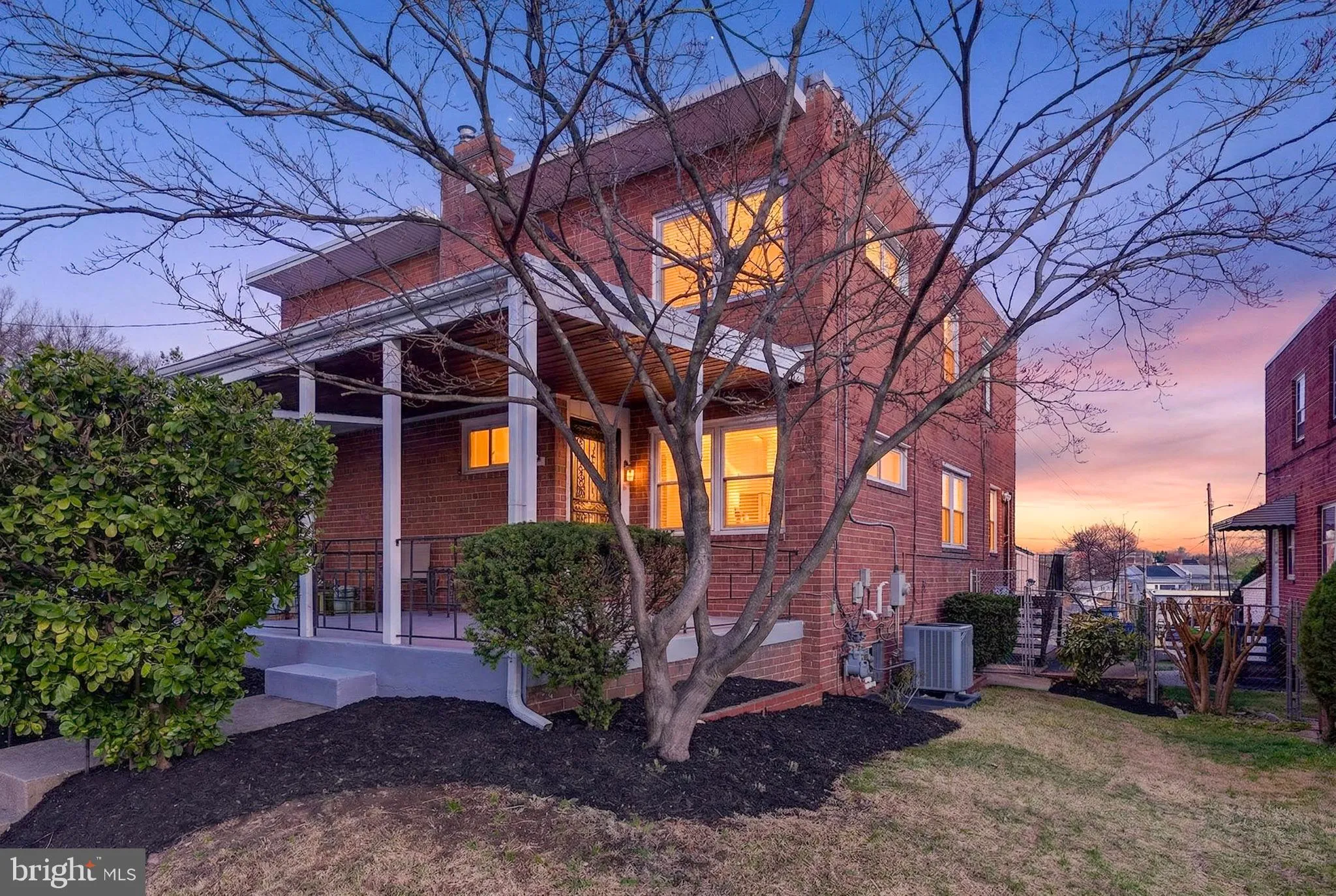 1112 HAMILTON STREET, Washington, DC 20011