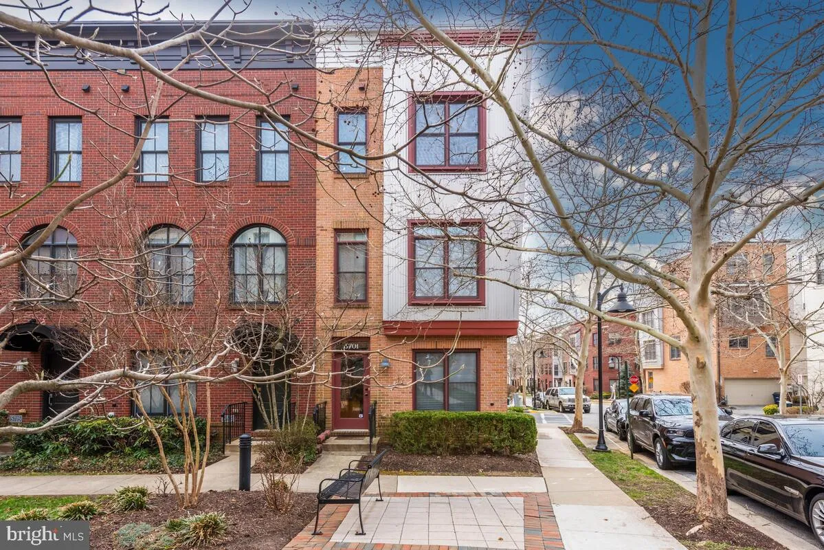 5701 44TH AVENUE, Hyattsville, MD 20781