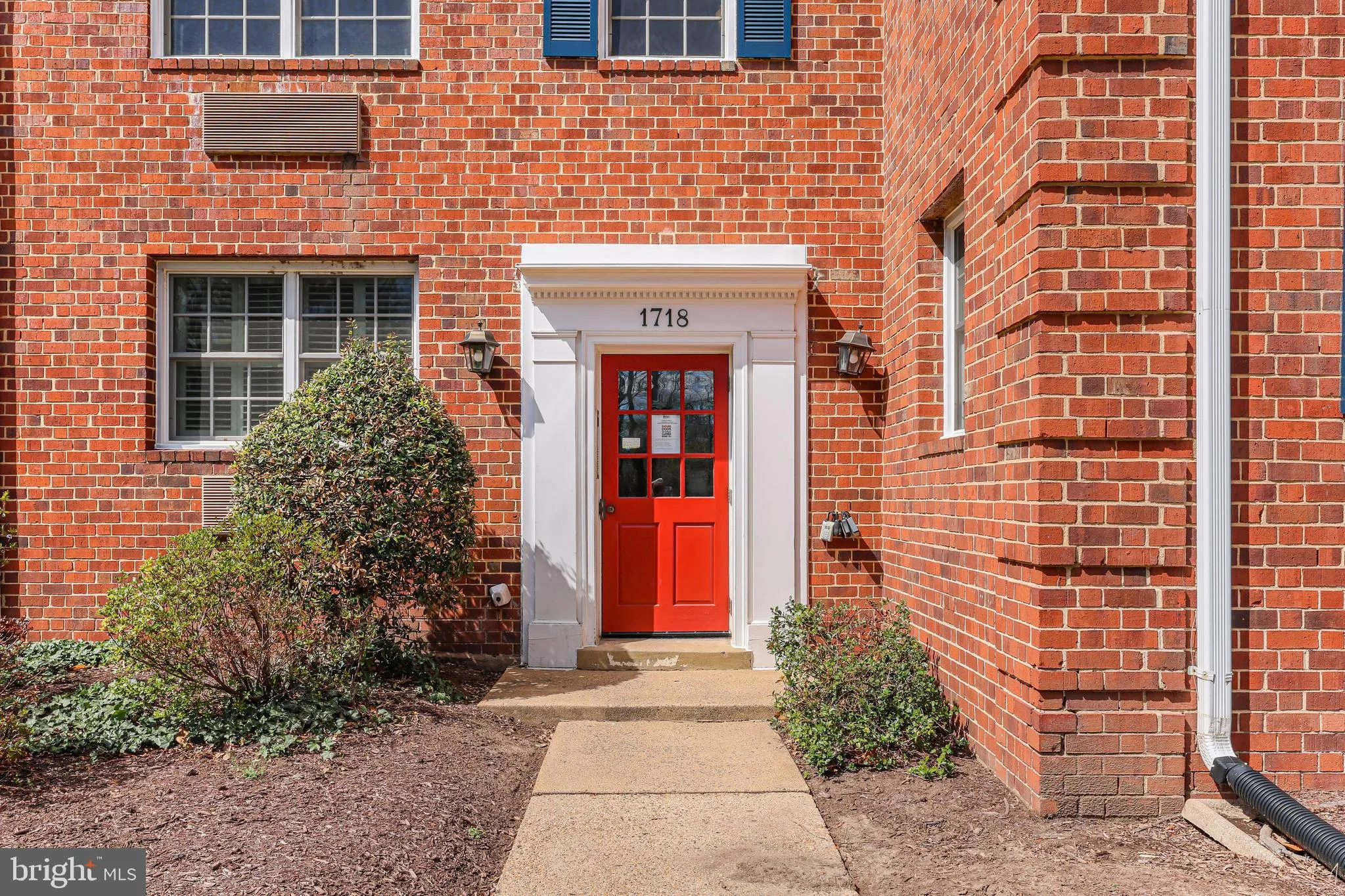 1718 ABINGDON DRIVE, Alexandria, VA 22314