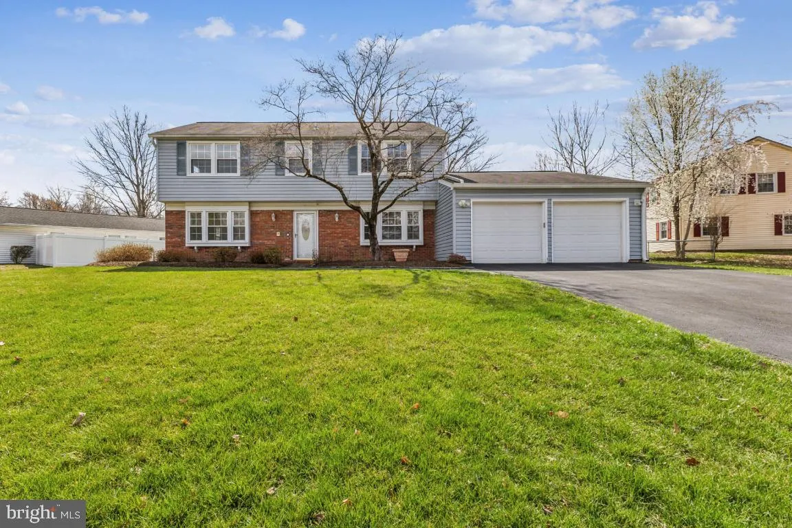 13140 MADONNA LANE, Fairfax, VA 22033