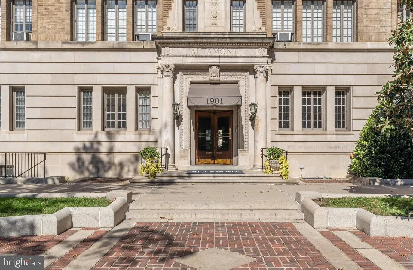 1901 WYOMING AVENUE, Washington, DC 20009