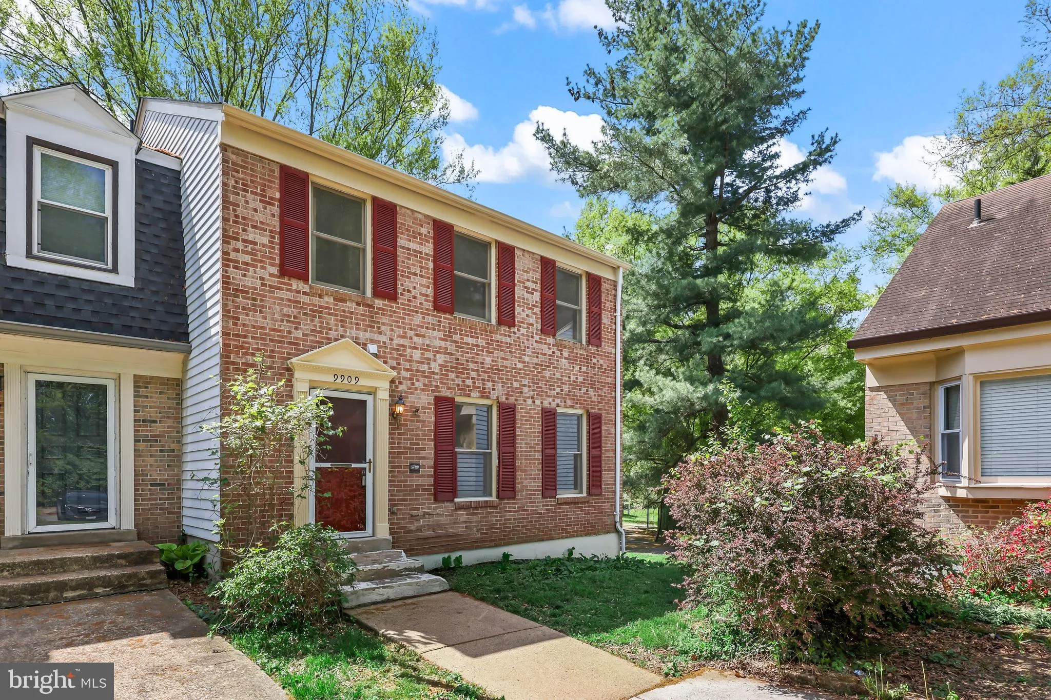 9909 KINGSBRIDGE DRIVE, Fairfax, VA 22031