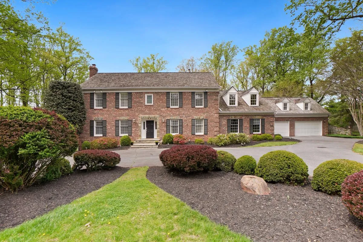 9704 KENDALE, Potomac, MD 20854