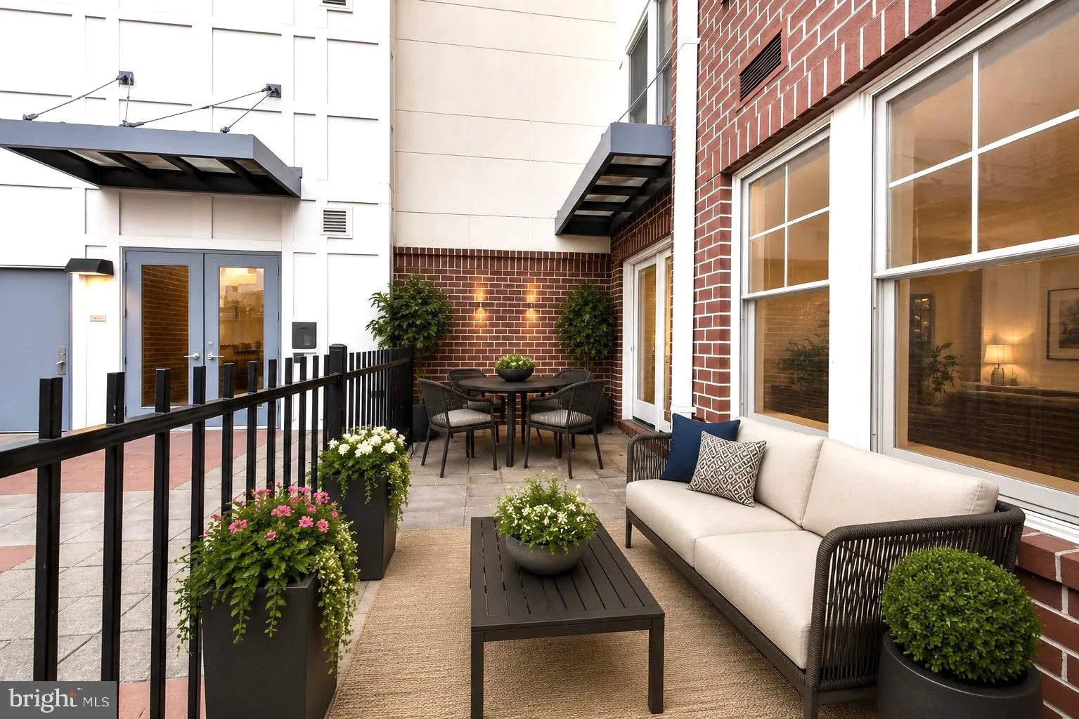 1418 RHODES STREET, Arlington, VA 22209