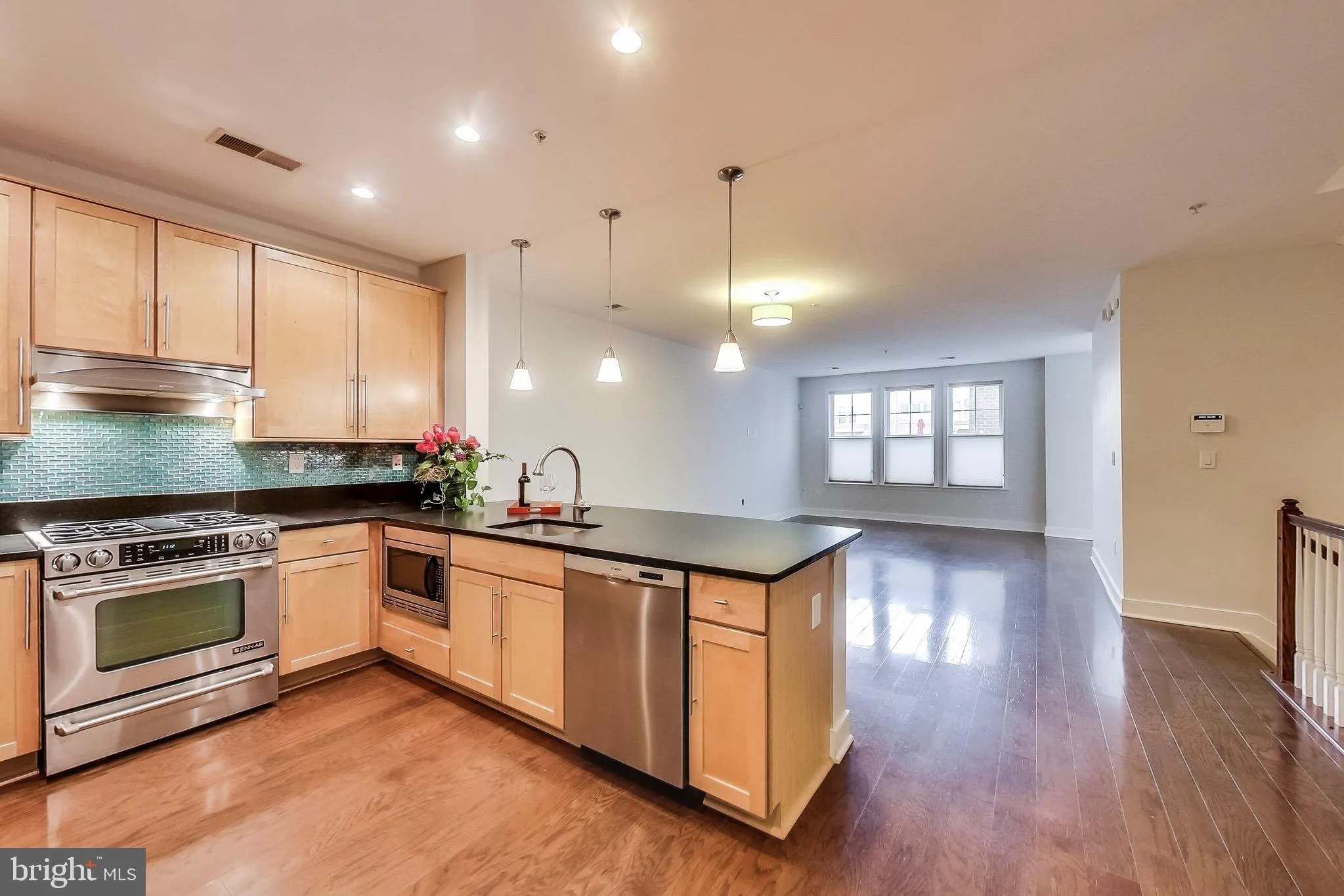 1418 RHODES STREET, Arlington, VA 22209