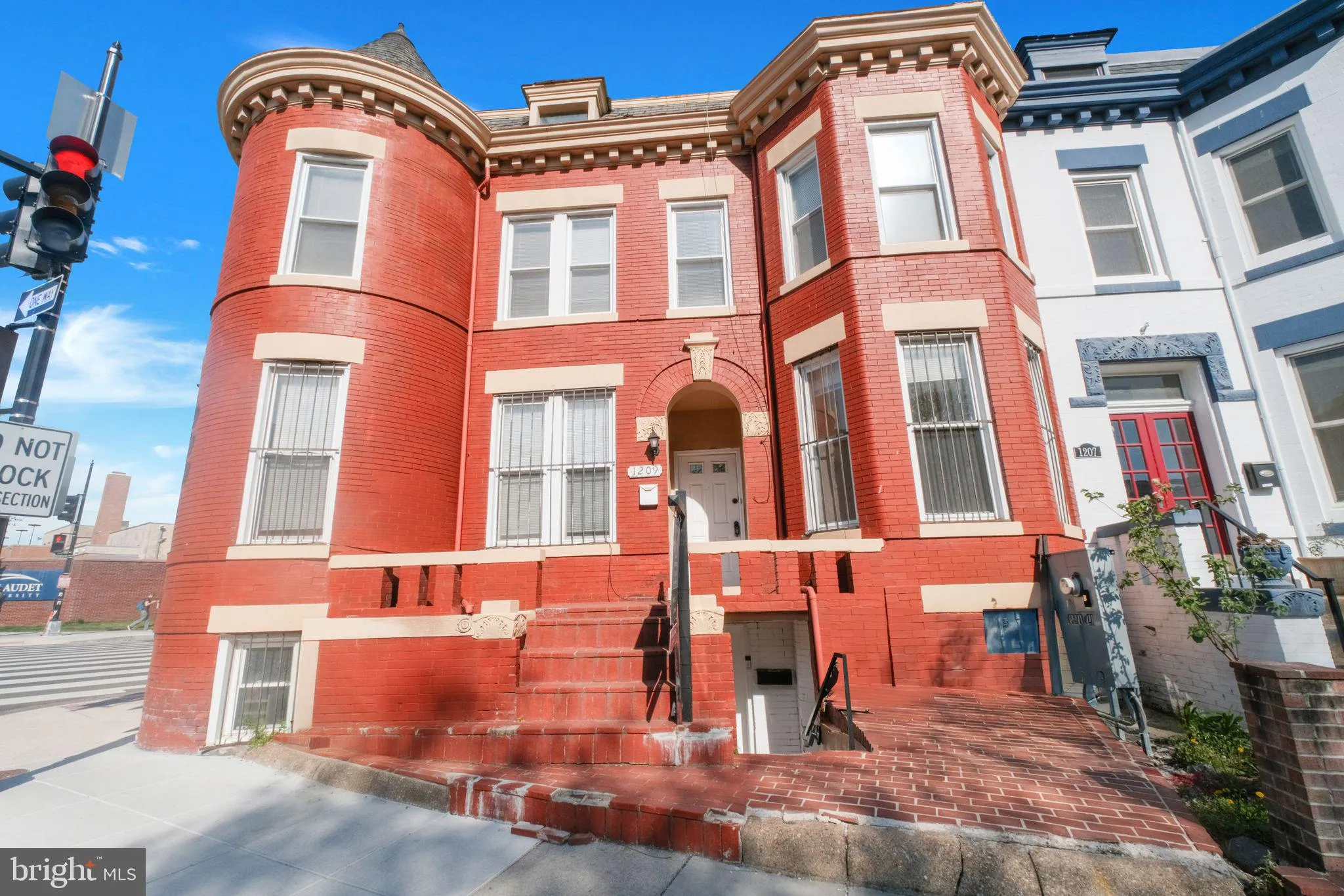 1209 6TH STREET, Washington, DC 20002