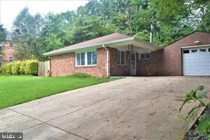 7221 BARRY ROAD, Alexandria, VA 22315