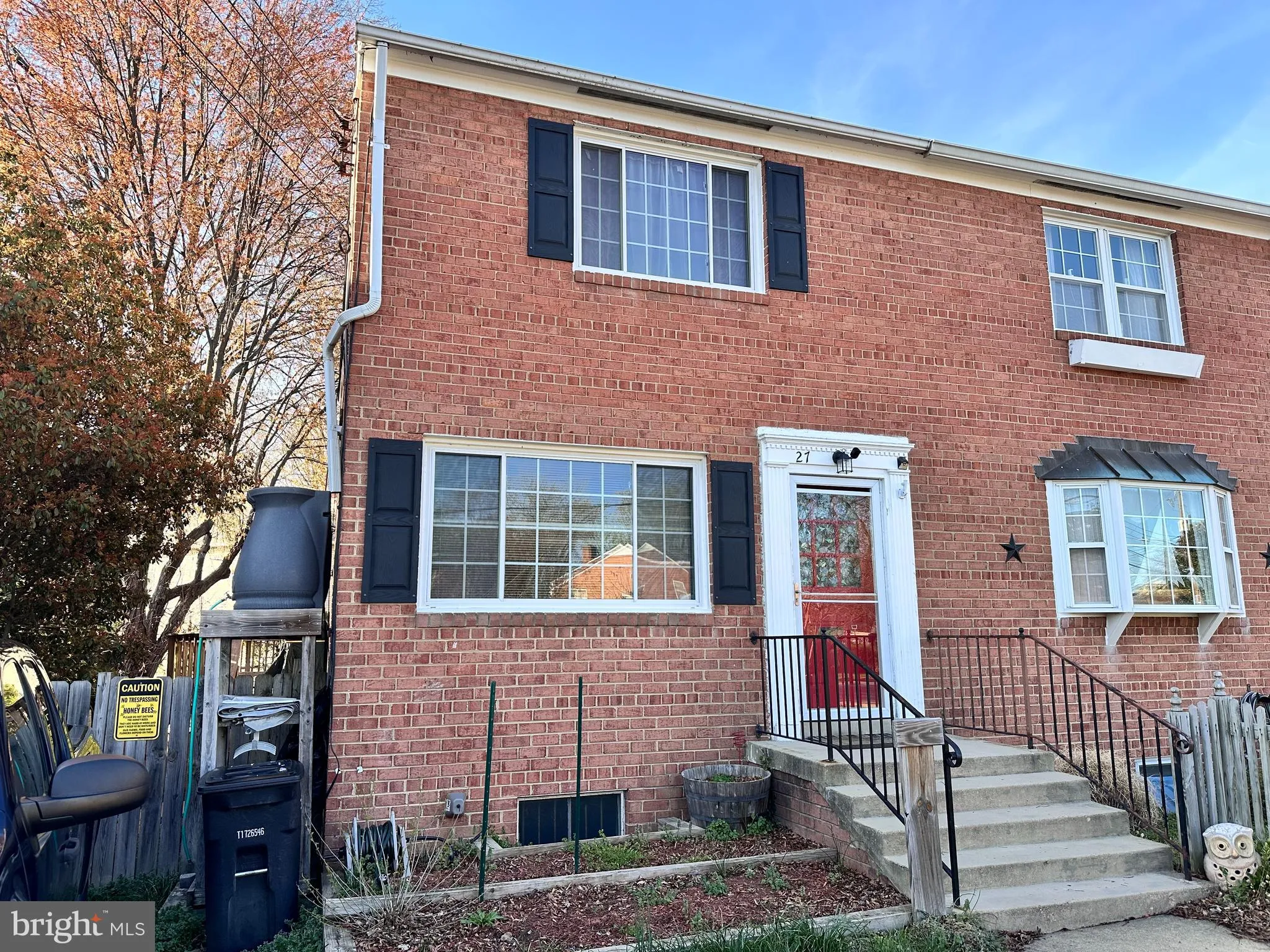 27 GARDEN DRIVE, Alexandria, VA 22304