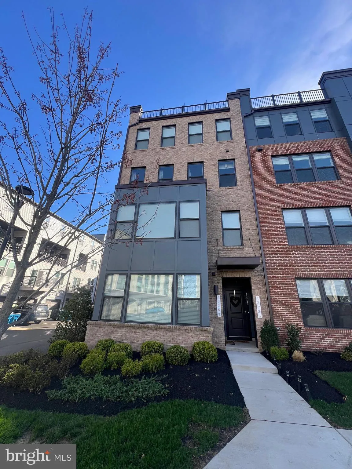 43756 TRANSIT SQUARE, Ashburn, VA 20147