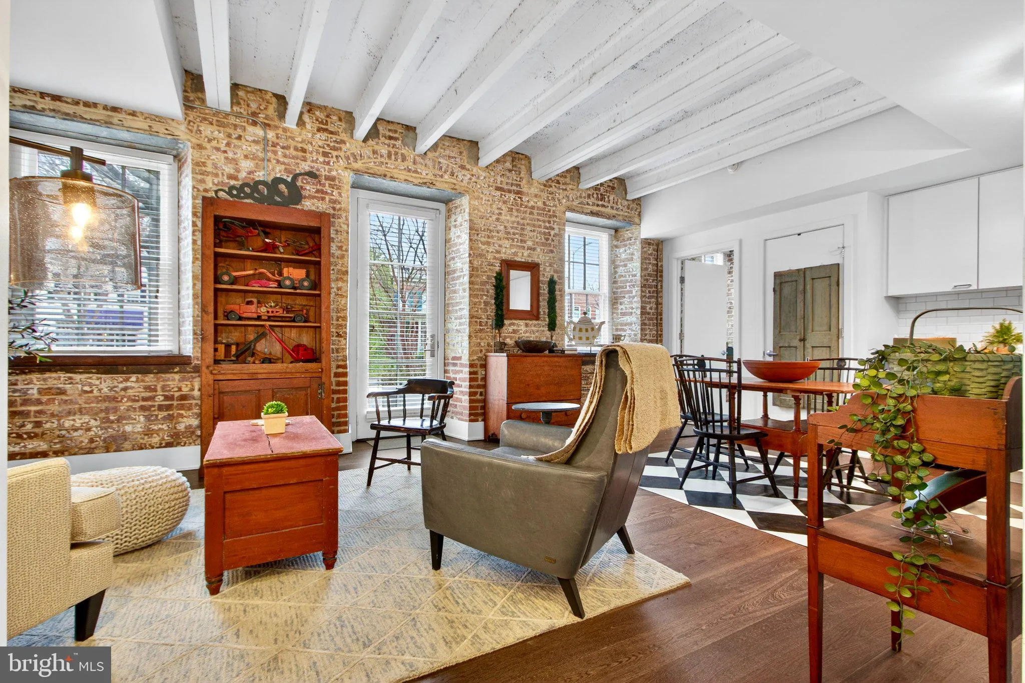 515 WASHINGTON STREET, Alexandria, VA 22314