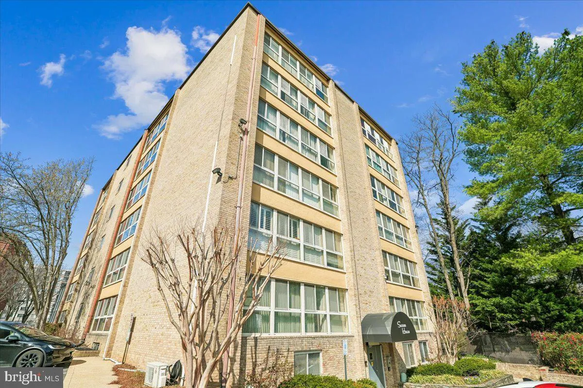 4970 BATTERY LANE, Bethesda, MD 20814