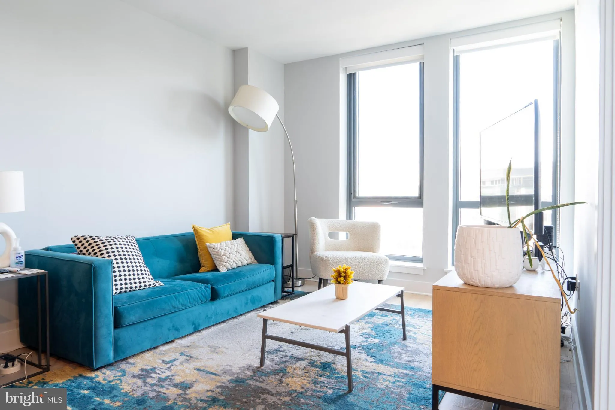 1211 VAN STREET, Washington, DC 20003