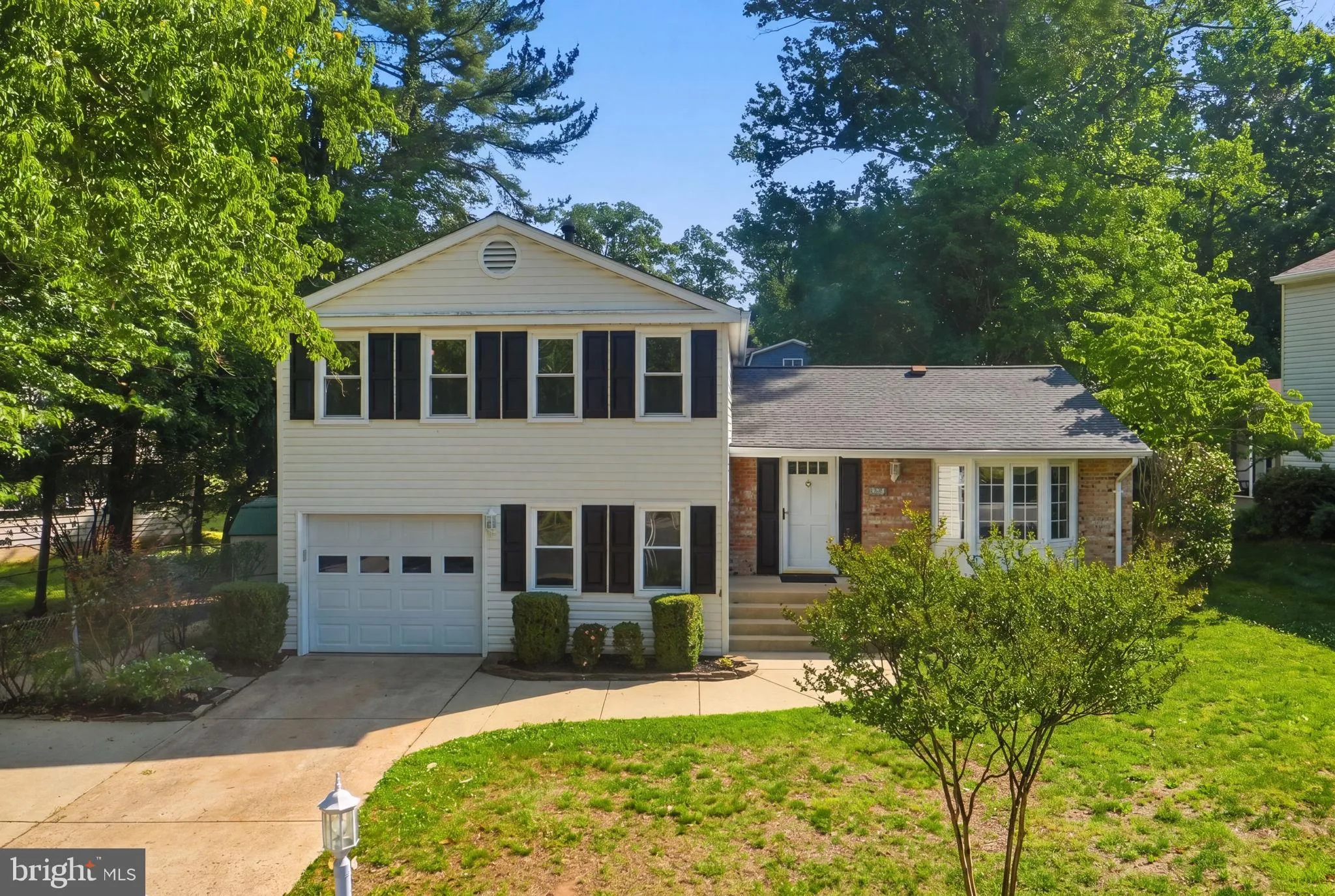 2023 FREEDOM LANE, Falls Church, VA 22043