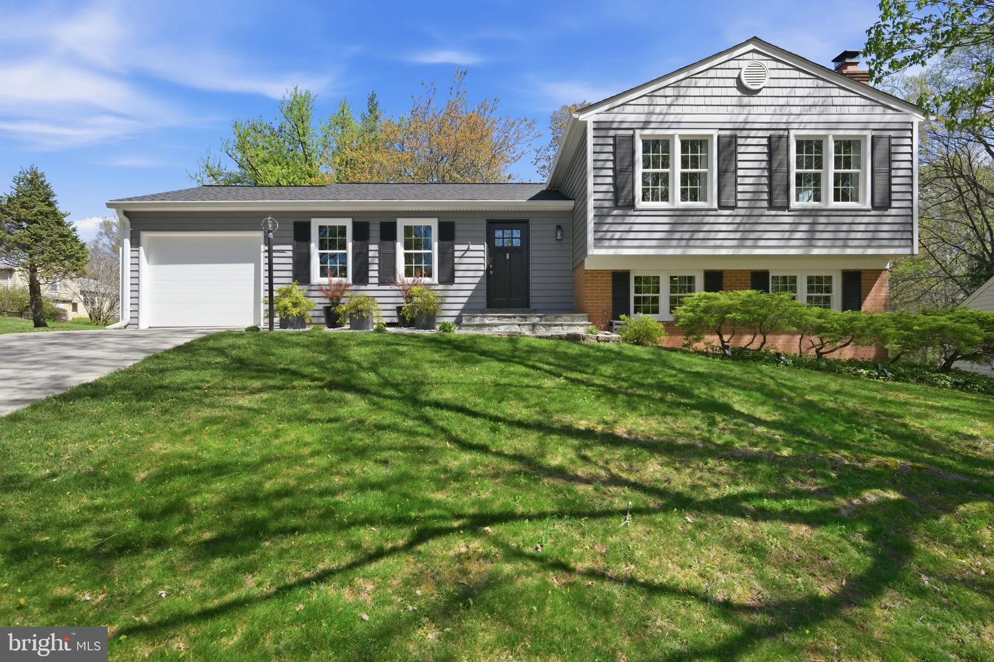 7 BENTLEY COURT, Rockville, MD 20850