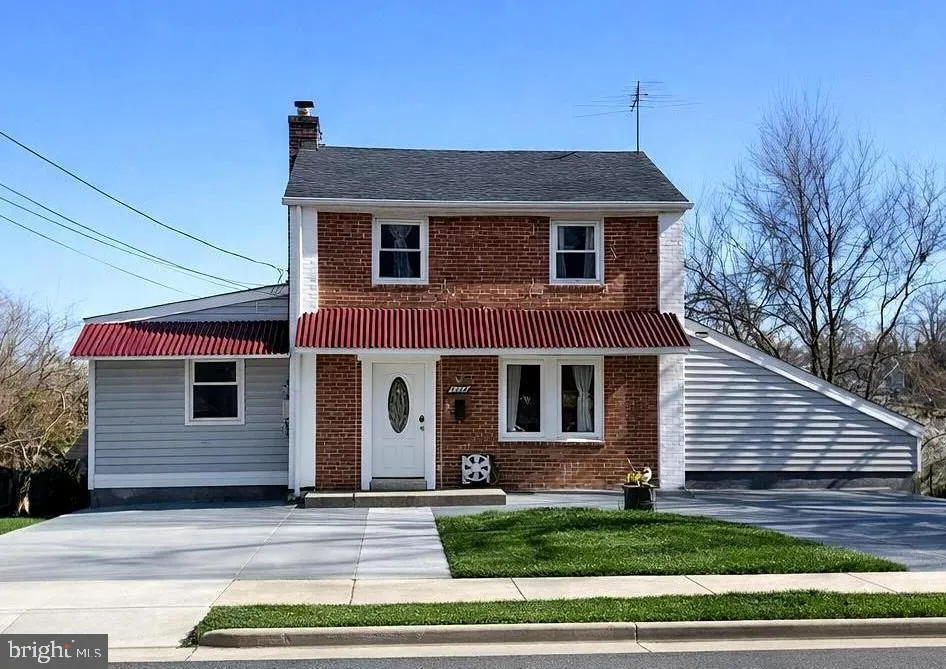 5028 12TH STREET, Arlington, VA 22204