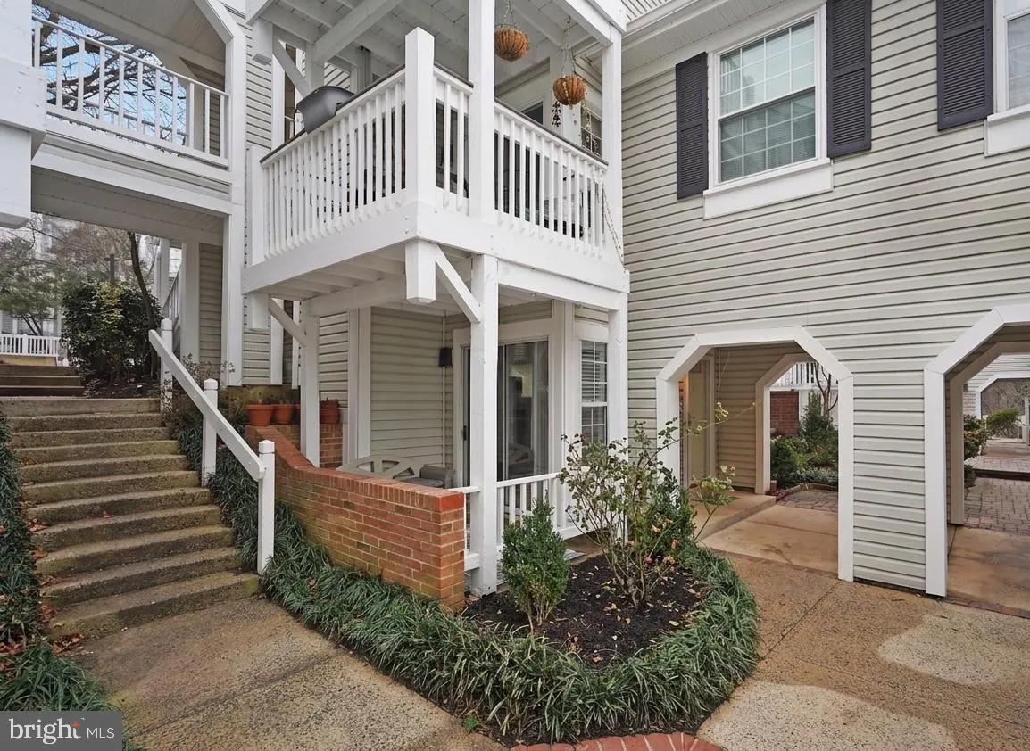2905 WOODLEY STREET, Arlington, VA 22206
