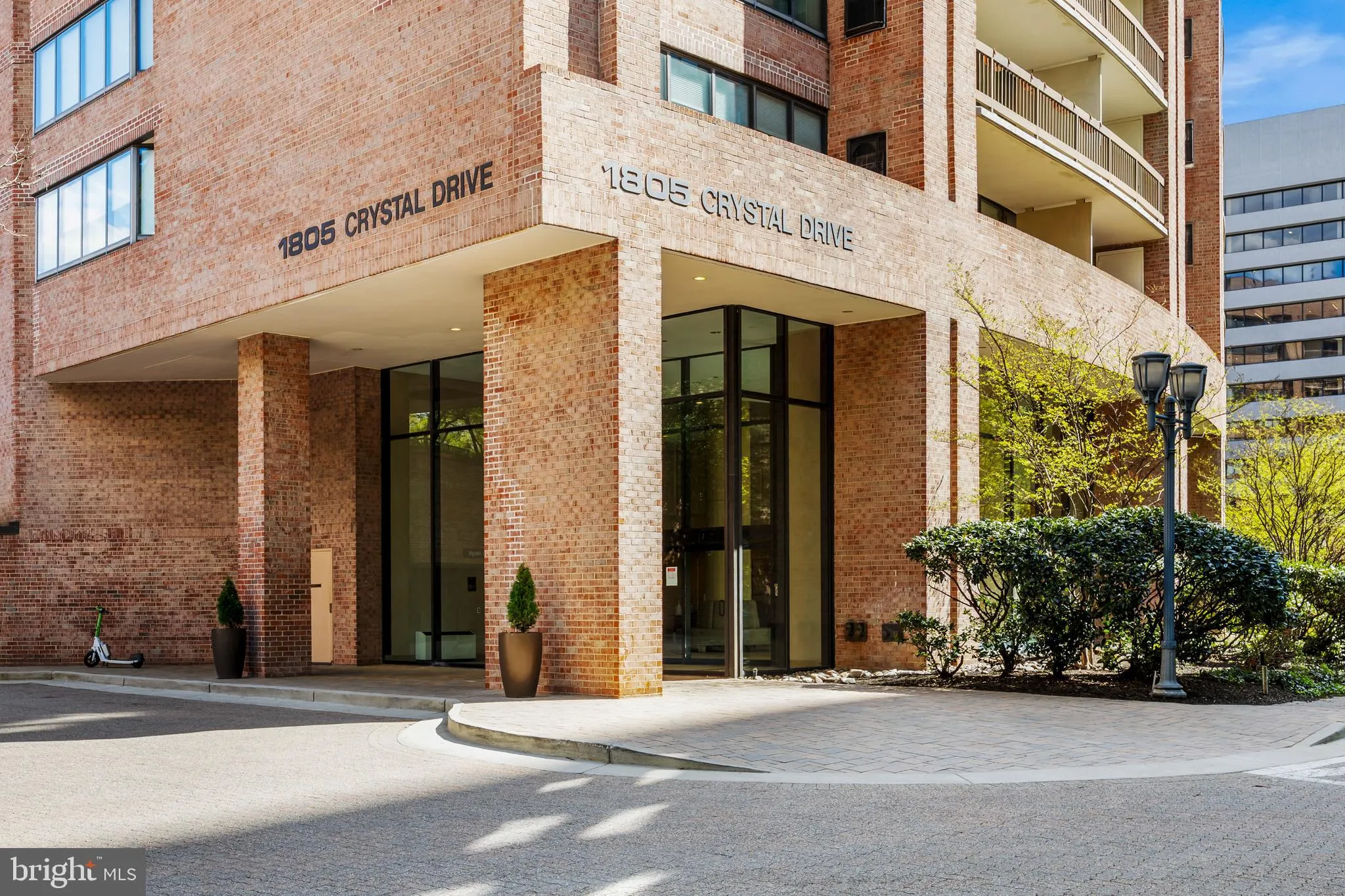 1805 CRYSTAL DRIVE, Arlington, VA 22202