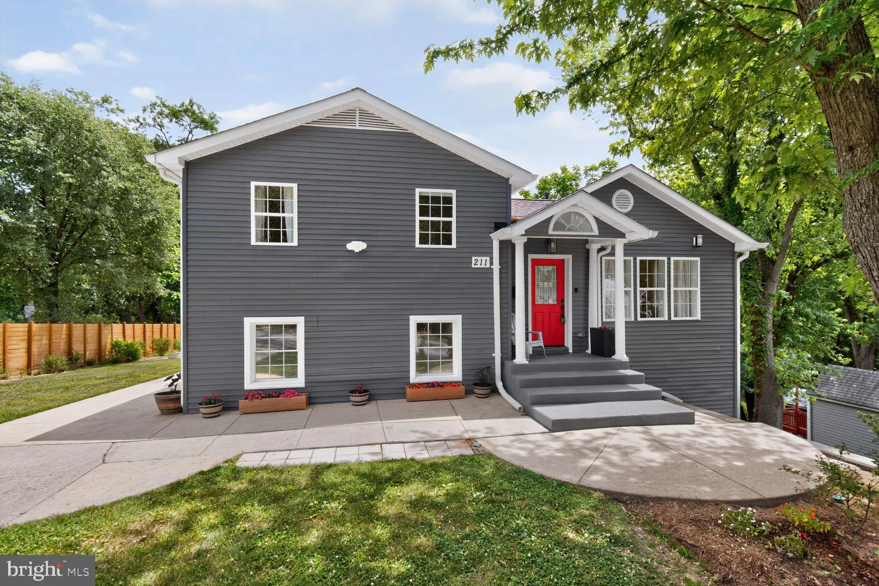 211 CHARLES STREET, Rockville, MD 20850