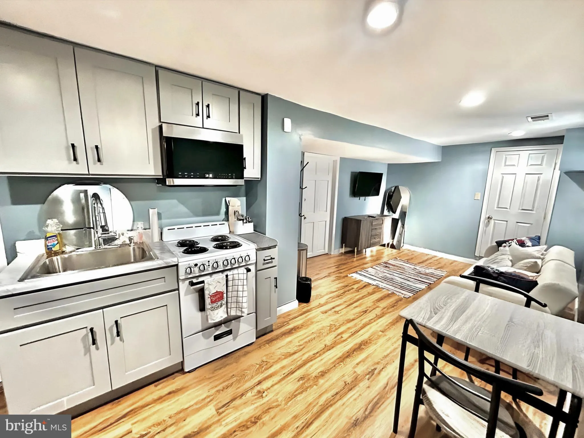421 NOVA AVENUE, Capitol Heights, MD 20743